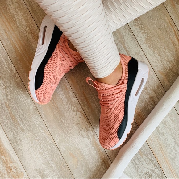 NWT Nike Air Max EZ coral sneakers - Picture 4 of 11
